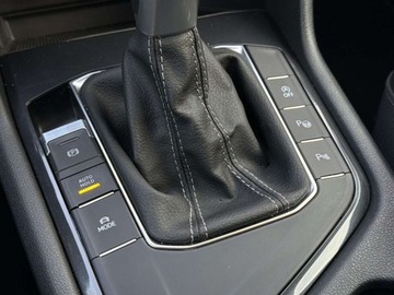 Volkswagen Tiguan II SUV Facelifting 1.5 TSI 150KM 2022 Volkswagen Tiguan R-Line Kamera Cofania ACC Led Matrix Hak Faktura Vat 23, zdjęcie 22
