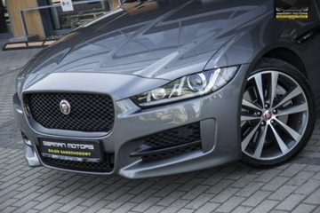 Jaguar XE Sedan Facelifting 2.0 i4P 300KM 2019 Jaguar XE Ledy / Virtual / XDRIVE / FV23%, zdjęcie 8