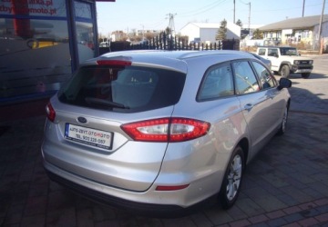 Ford Mondeo V Kombi 2.0 TDCi 150KM 2017 Ford Mondeo Ford Mondeo Salon PL 2.0 Diesel 150KM, zdjęcie 6
