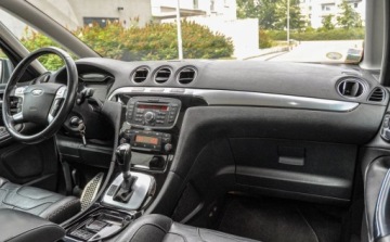 Ford S-Max I Van Facelifting 2.0 Duratorq TDCi DPF 140KM 2011 Ford S-Max 2,0TDCI Automat Lift Skory Bezwypadkowy 7-osobowy 2.0 Diesel, zdjęcie 10