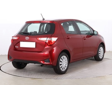 Toyota Yaris III Hatchback 5d Facelifting 2017 1.5 Dual VVT-iE 111KM 2017 Toyota Yaris 1.5 Dual VVT-i, Salon Polska, zdjęcie 4