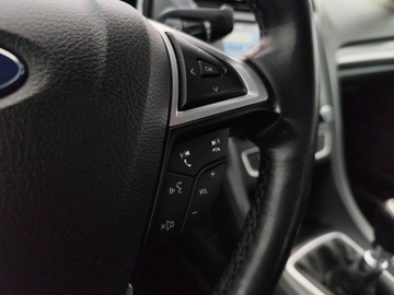 Ford Mondeo V Sedan 1.5 EcoBoost 160KM 2017 Ford Mondeo Titanium, 1.5 Ecoboost / 160KM, Salon, zdjęcie 19