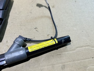 НАТЯЖИТЕЛЬ РЕМНЯ БЕЗОПАСНОСТИ ЛЕВЫЙ ПЕРЕДНИЙ RENAULT KANGOO I 8200028094