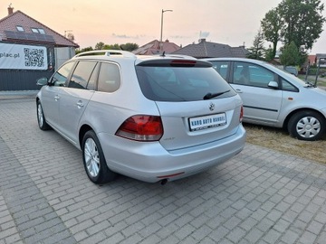 Volkswagen Golf VI Variant 1.6 TDI-CR DPF BlueMotion 105KM 2011 Volkswagen Golf Wersja Style Klimatronik, zdjęcie 9