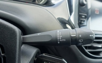 Peugeot 208 I Hatchback 5d Facelifting 1.2 PureTech 82KM 2018 Peugeot 208 1.2 83KM LIFT Niski przebieg Bez korozji Klima Android Auto Mi, zdjęcie 25