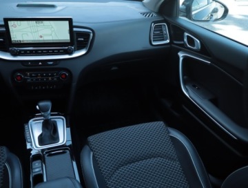 Kia XCeed PHEV 1.6 GDi Plug-in Hybrid 141KM 2022 Kia XCeed Plug-in-Hybrid, Salon Polska, zdjęcie 7