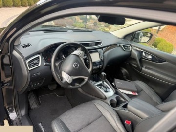 Nissan Qashqai II Crossover 1.2 DIG-T 115KM 2016 Nissan Qashqai 1.2 DIG-T Tekna Xtronic 115KM 2016r bezwypadkowy, zdjęcie 4