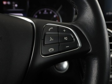 Mercedes GLC C253 SUV 2.0 250 211KM 2018 Mercedes GLC 250 FV23% Exclusive 4Matic automat, zdjęcie 33