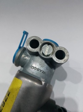 МАГНИТНЫЙ СОЛЕНОИДНЫЙ КЛАПАН MAN 4721737040