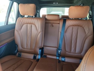 BMW X7 2024 BMW X7 M60I 2024 4.4 Benzyna 523KM, zdjęcie 11