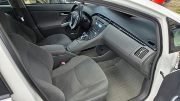 Toyota Prius III Hatchback 1.8 HSD 136KM 2010 Toyota Prius 1.8 HSD Salon PL NIE Taxi, zdjęcie 8
