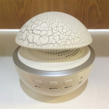 Мини-динамик Bluetooth BT680 со светодиодной подсветкой и грибовидным дизайном, белый