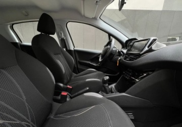 Peugeot 208 I Hatchback 3d 1.2 VTI 82KM 2013 Peugeot 208 Czujniki Parkowania Climatronic Alu Warszawa 1.2 Benzyna 82KM, zdjęcie 10