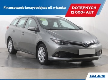 Toyota Auris II Touring Sports Facelifting 1.8 Hybrid 136KM 2018 Toyota Auris Hybrid, Salon Polska, 1. Właściciel