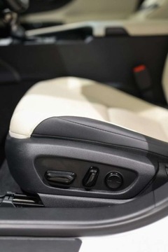 Lexus ES VII (XV70) Sedan Facelifting 300h 218KM 2023 Lexus ES 300h F Sport Design 2.5 Hybryda 218KM, zdjęcie 21