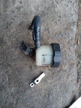 GSXR SRAD 600 750 zbiorniczek płynu hamulcowego