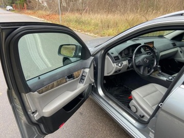 Mercedes Klasa C W204 2008 Mercedes-Benz Klasa C Mercedes-Benz C220 Automat Jeden Wlasciciel Niski Pr, zdjęcie 14