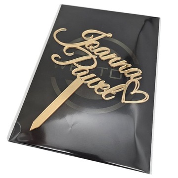 Свадебный топпер с именами жениха и невесты на торт в разных цветах.