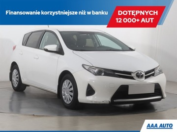 Toyota Auris II Hatchback 5d Dual VVT-i 100 99KM 2014 Toyota Auris 1.3 Dual VVT-i, Salon Polska, Klima