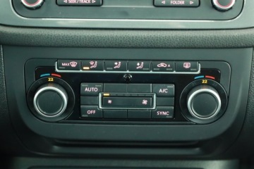 Volkswagen Tiguan I SUV Facelifting 1.4 TSI BlueMotion 122KM 2012 VW Tiguan 1.4 TSI, Salon Polska, Klima, zdjęcie 9