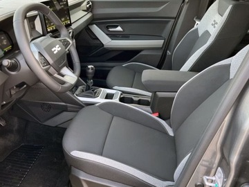 Dacia Bigster 1.2 mild hybrid 140 140KM 2025 Od ręki - Stepway Extreme 1.0 TCe 110KM / Pakiet Zimowy, Easy, zdjęcie 4