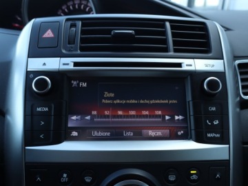 Toyota Verso Minivan Facelifting 1.6 D-4D 112KM 2014 Toyota Verso 1.6 D-4D, 7 miejsc, Klima, zdjęcie 11