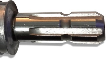 УЛУЧШЕННАЯ УГЛОВАЯ ПЕРЕДАЧА РАЗБРАСЫВАТЕЛЯ УДОБРЕНИЙ