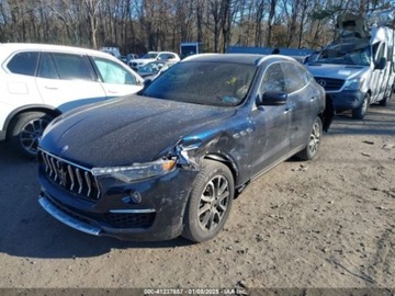 Maserati Levante 2021 Maserati Levante 2021r., Granlusso, od ubezpieczalni 3.0 Benzyna 345KM, zdjęcie 2