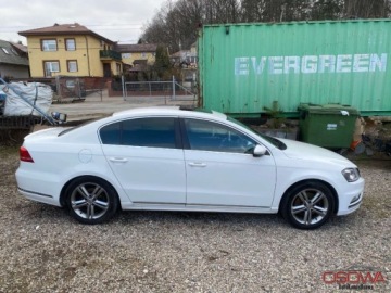 Volkswagen Passat B7 Limousine 2.0 TDI CR BlueMotion 177KM 2013 Volkswagen Passat 2.0tdi 4-Motion R-Line max wyposazenie Webasto ledy xeno, zdjęcie 5