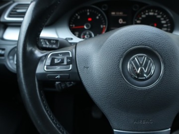 Volkswagen CC 2.0 TDI CR DPF BlueMotion Technology 177KM 2014 VW CC 2.0 TDI, 174 KM, Navi, Xenon, Bi-Xenon, zdjęcie 16