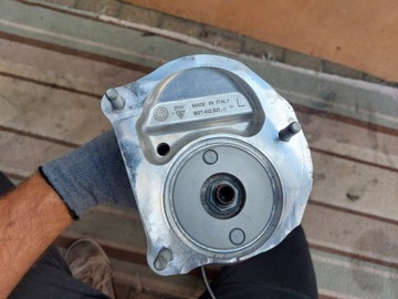 АМОРТИЗАТОР ЛЕВЫЙ ПЕРЕДНИЙ PORSCHE 911 992 GT3 22r