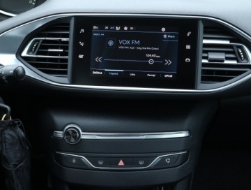 Peugeot 308 II SW Facelifting 1.5 BlueHDI 130KM 2019 Peugeot 308 1.5 BlueHDi, Salon Polska, Serwis ASO, zdjęcie 11