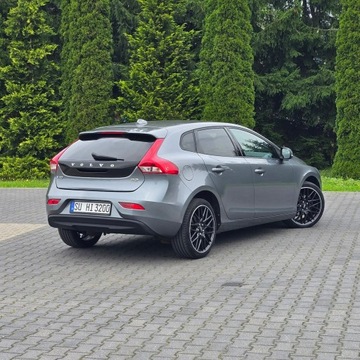 Volvo V40 II Cross Country 2.0 D2 DRIVE-E 120KM 2016 Volvo V40 II 2.0 D2 Drive-E Summum, zdjęcie 10