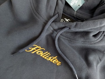 Hollister by Abercrombie - Embroidered Logo - S -