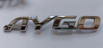 NÁPIS ZNAK TOYOTA AYGO 05-14R