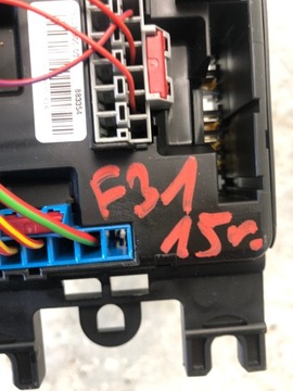 BMW F31 БЛОК ПРЕДОХРАНИТЕЛЕЙ 9389070