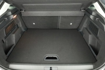 Citroen C4 III SUV 1.2 PureTech 130KM 2022 Citroen C4 1.2 PureTech, Salon Polska, zdjęcie 10