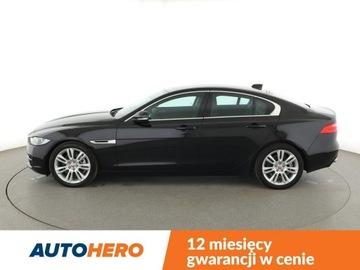 Jaguar XE Sedan 2.0 i4 180KM 2018 Jaguar XE niski przebieg skóra navi virtual, zdjęcie 1