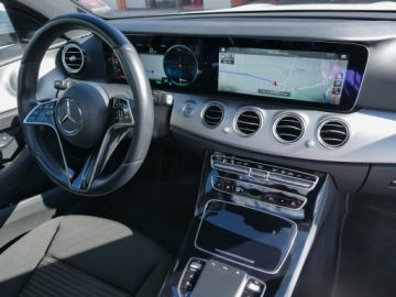 Mercedes Klasa E W213 2021 Mercedes E300de 306ps Panorama Burmester Hak Acustic Webasto Kamera Żaluzje, zdjęcie 12