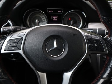 Mercedes GLA I Off-roader 2.0 250 211KM 2014 Mercedes GLA GLA 250 4MATIC, Salon Polska, 4X4, zdjęcie 15