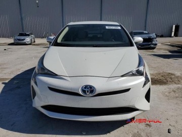 Toyota Prius IV Hatchback 1.8 Hybrid 122KM 2016 Toyota Prius 2016r., 1,8 L od ubezpieczalni 1.8 Hybryda 121KM, zdjęcie 4