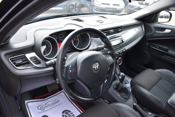 Alfa Romeo Giulietta Nuova II Hatchback 5d 2.0 JTD 16v 170KM 2013 Alfa Romeo Giulietta 2.0-170KMAutomat Pol-Skora Klimatronic LED Parktronic, zdjęcie 9