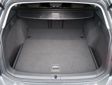 Volkswagen Golf VII Variant Facelifting 1.6 TDI-CR DPF BMT 115KM 2018 VW Golf 1.6 TDI, Automat, Navi, Klima, zdjęcie 13