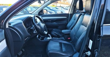 Mitsubishi Outlander III 2013 Mitsubishi Outlander BENZYNA HYBRYDA plug in 4x4 grzane fotele AUTOMAT, zdjęcie 25
