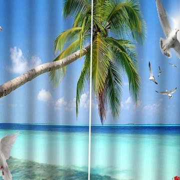 Izolowane termicznie zasłony zaciemniające pokój z przelotką nad morzem