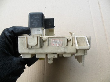 Блок предохранителей Lexus IS200 2.0 RHD Русский