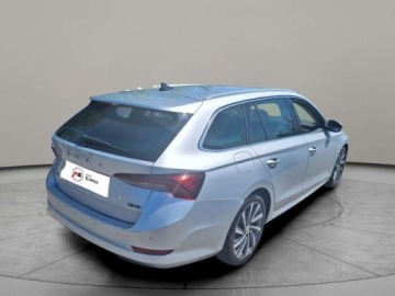 Skoda Octavia IV Liftback 1.5 TSI EVO 150KM 2023 Skoda Octavia Style 1.5 e-Tsi StylePolski salonvat 23 1.5 Benzyna 150KM, zdjęcie 2