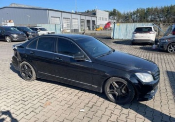 Mercedes Klasa C W204 Limuzyna 3.5 350 4MATIC 306KM 2011 Mercedes-Benz Klasa C 2011 MERCEDES-BENZ C350 4x4 - na placu w POLSCE po a, zdjęcie 3