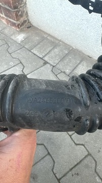 MERCEDES A TŘÍDA W176 TRUBKA PŘÍVOD INTERCOOLER A2465200101