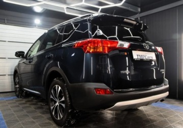 Toyota RAV4 IV MPV D-4D 125 124KM 2015 Toyota RAV4 Polski salon _ Podgrzewane fotele _ Skorzana tapicerka _ 4x4, zdjęcie 3